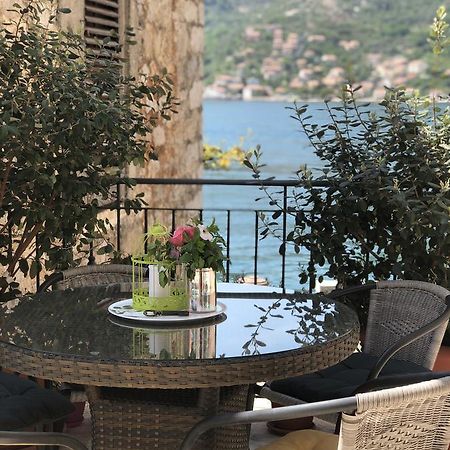 Oldhouse Vucinovic Lägenhet Tivat Exteriör bild