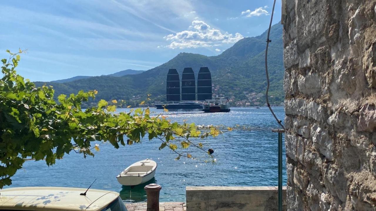 Oldhouse Vucinovic Lägenhet Tivat Exteriör bild